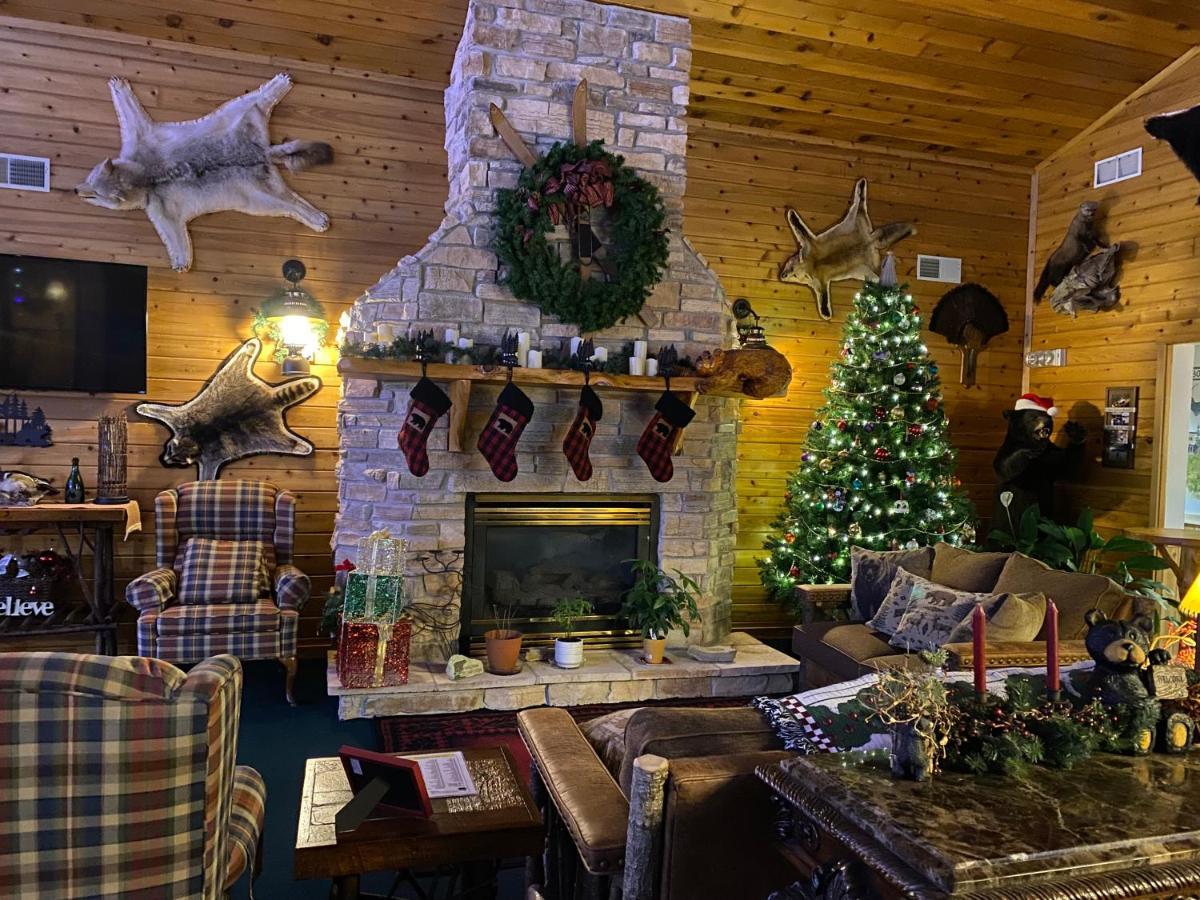 Boulder Bear Motor Lodge Boulder Junction Екстер'єр фото