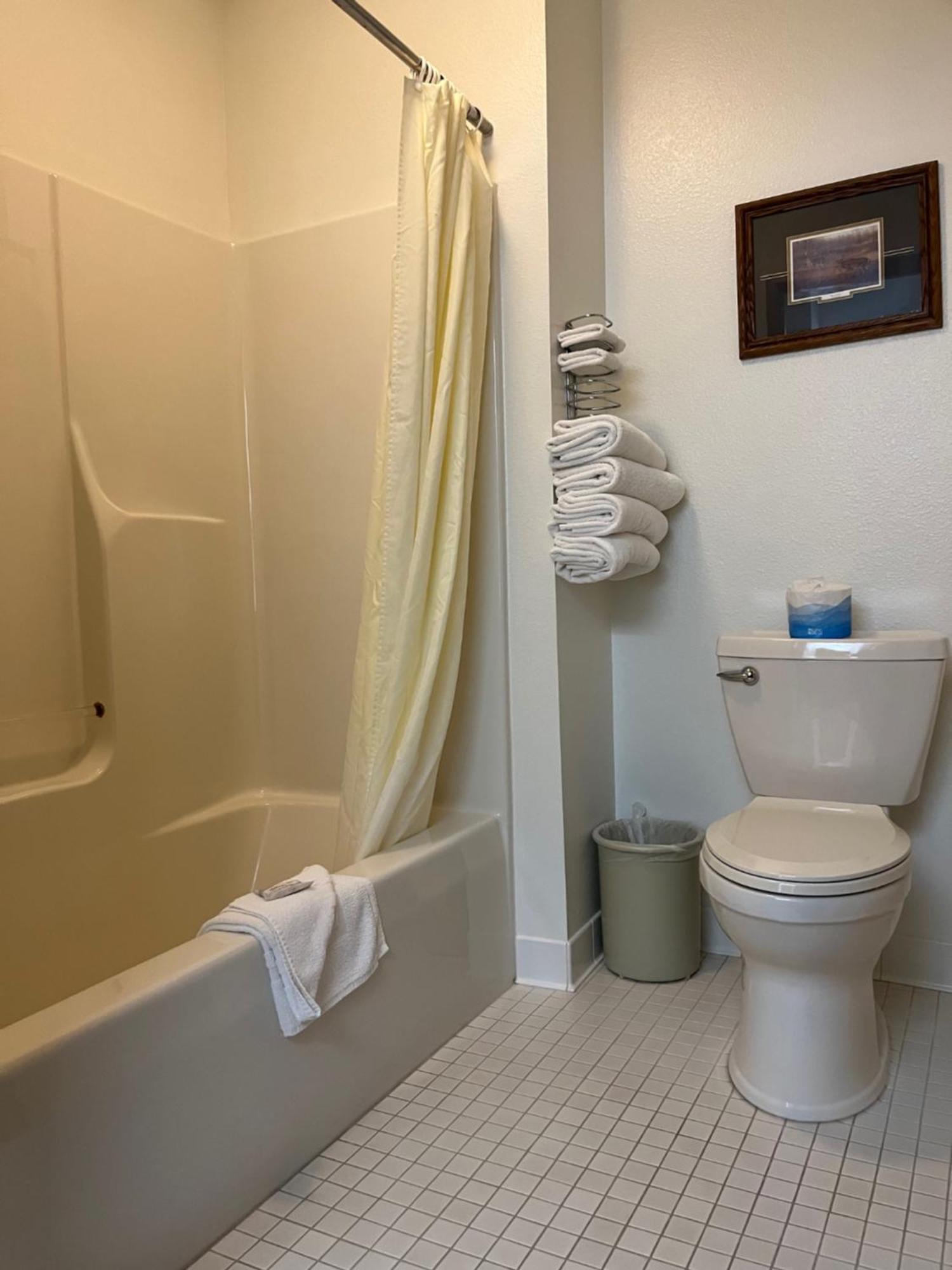 Boulder Bear Motor Lodge Boulder Junction Екстер'єр фото