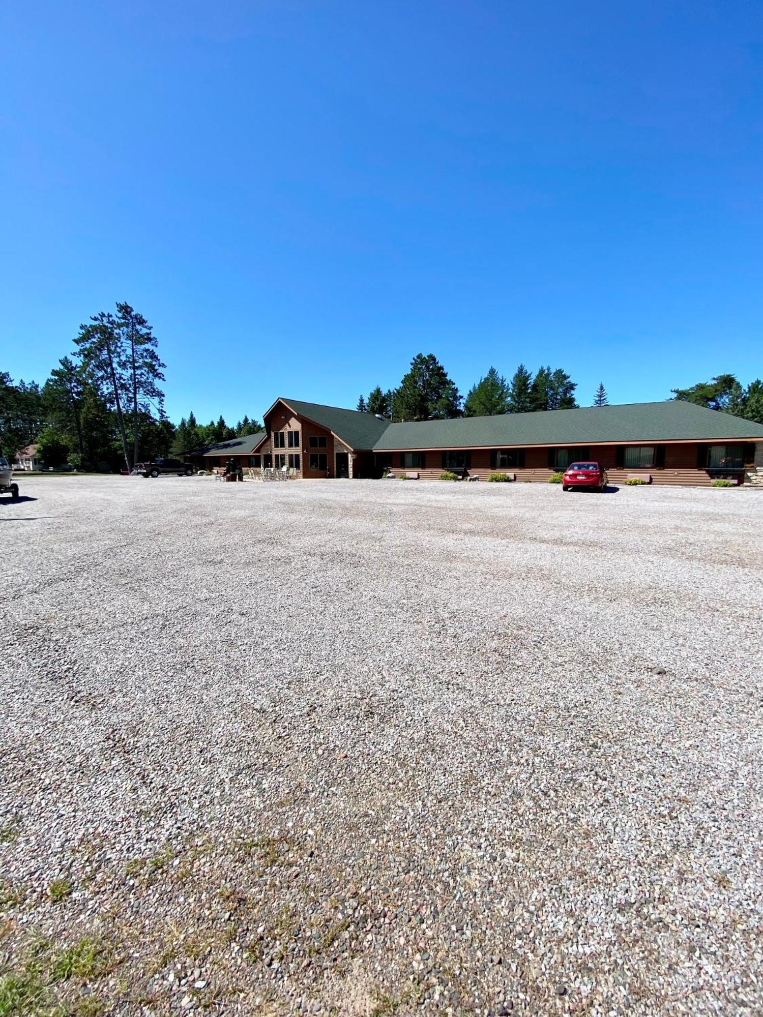 Boulder Bear Motor Lodge Boulder Junction Екстер'єр фото